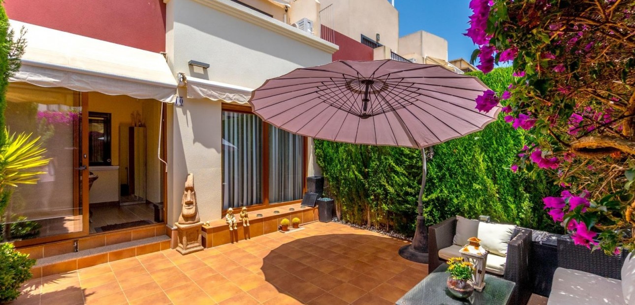 Sale - Townhouse -
Torrevieja - Aguas Nuevas