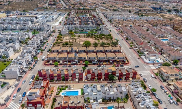 Sale - Townhouse -
Torrevieja - Aguas Nuevas