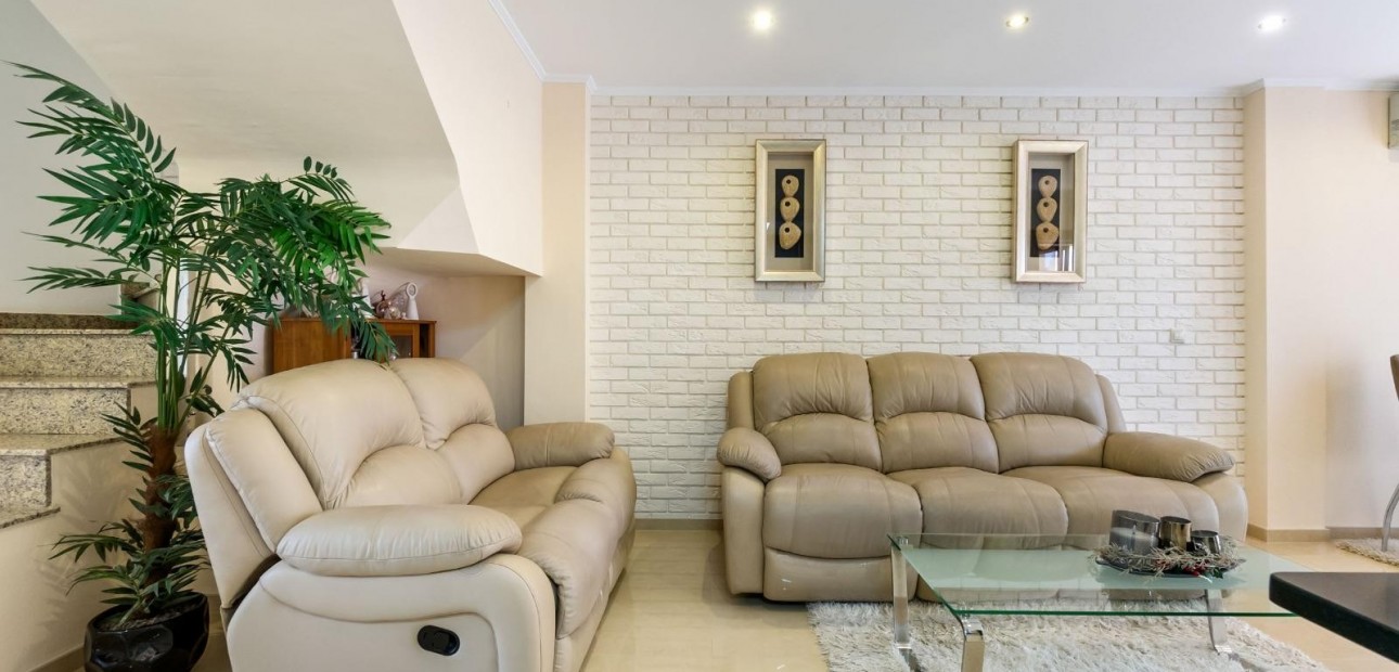 Sale - Townhouse -
Torrevieja - Aguas Nuevas