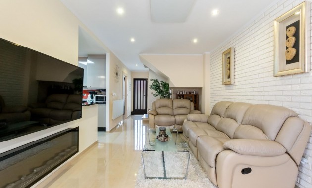 Sale - Townhouse -
Torrevieja - Aguas Nuevas