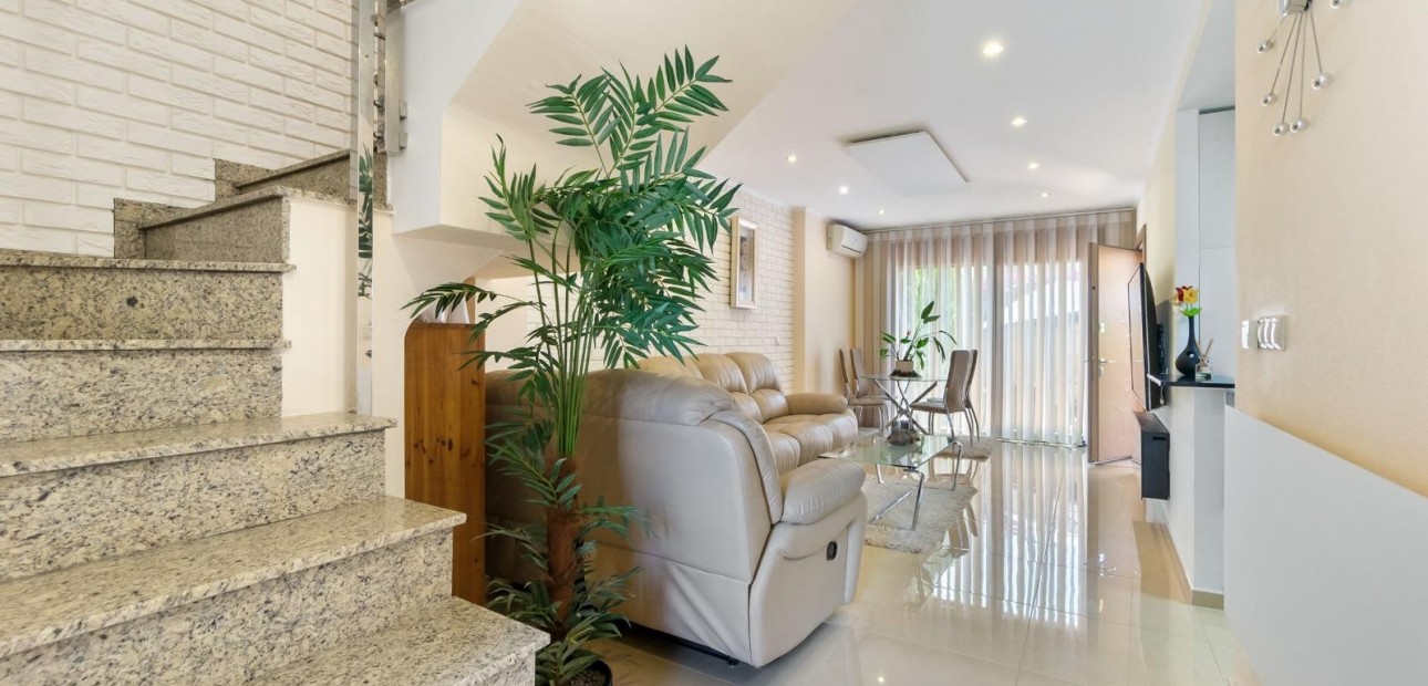 Sale - Townhouse -
Torrevieja - Aguas Nuevas