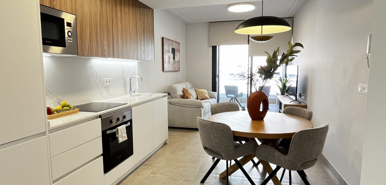 Sale - Apartment / flat -
Torrevieja - Playa Del Cura