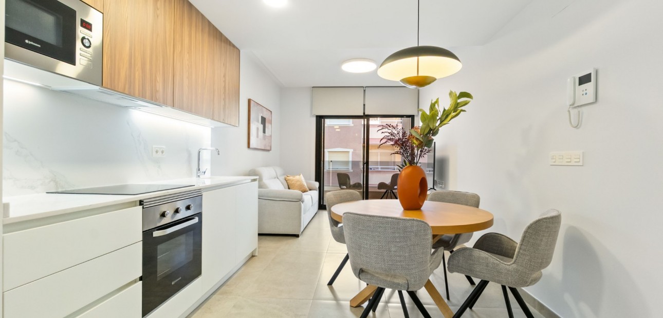 Sale - Apartment / flat -
Torrevieja - Playa Del Cura
