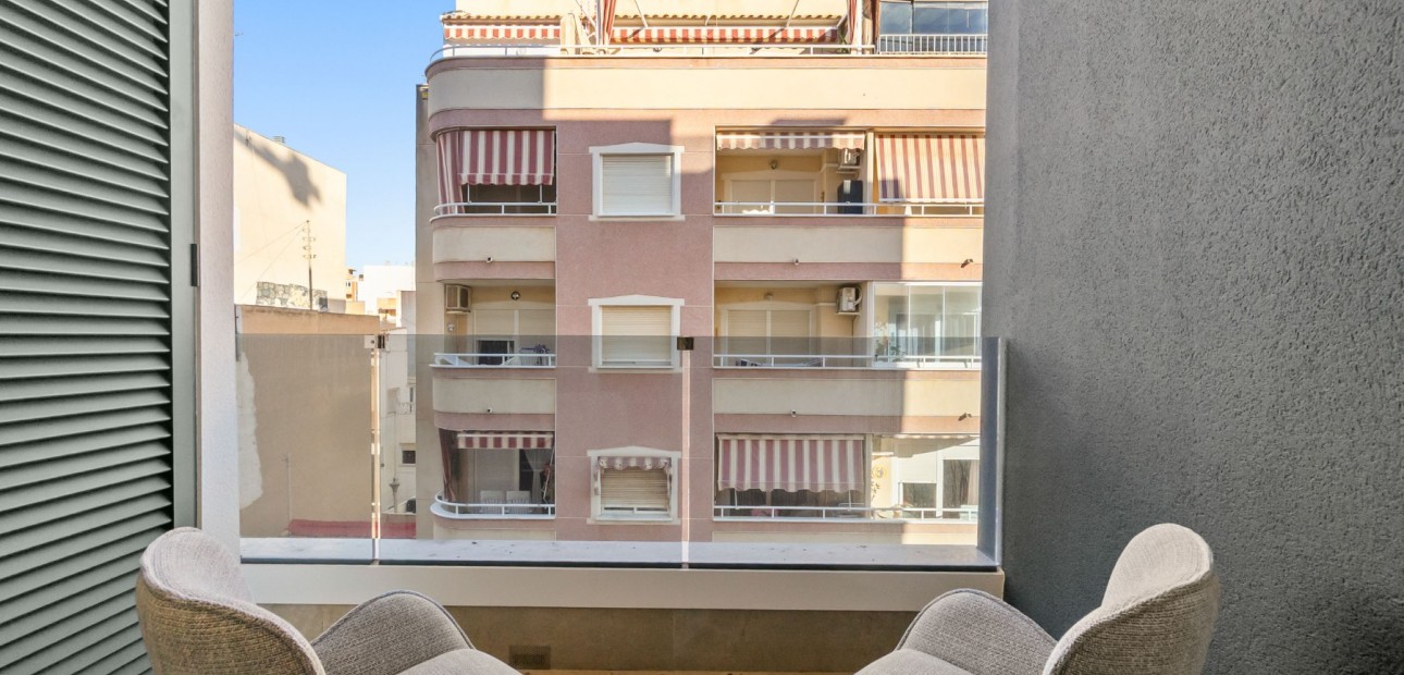 Sale - Apartment / flat -
Torrevieja - Playa Del Cura