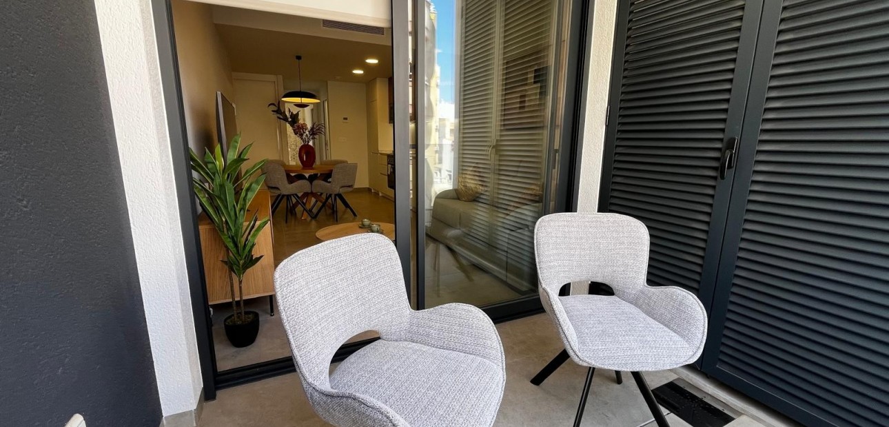 Sale - Apartment / flat -
Torrevieja - Playa Del Cura