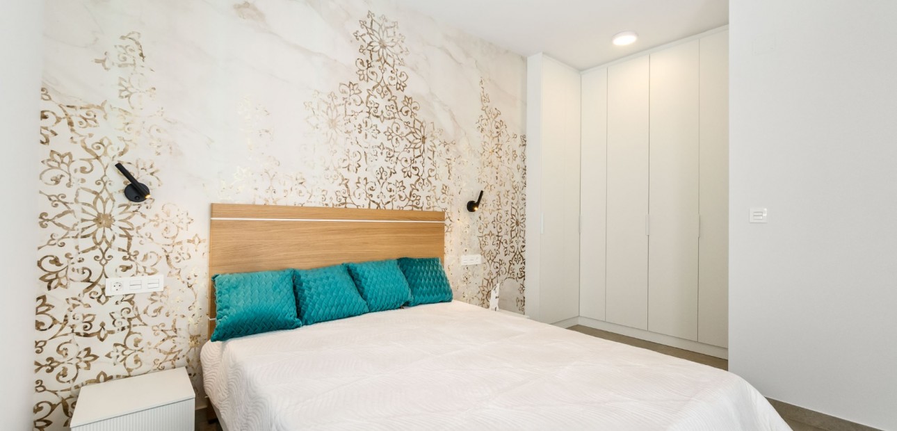 Sale - Apartment / flat -
Torrevieja - Playa Del Cura