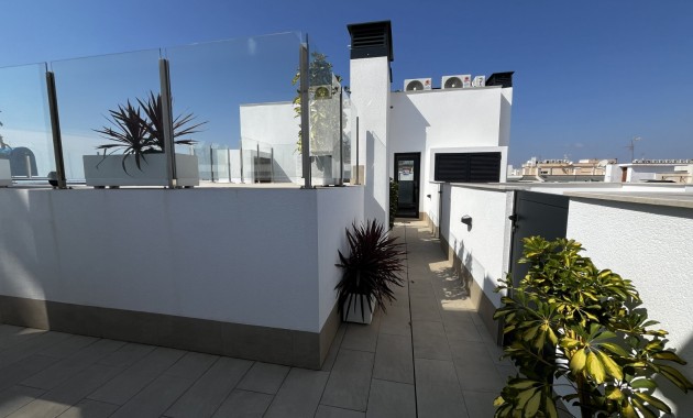 Sale - Apartment / flat -
Torrevieja - Playa Del Cura