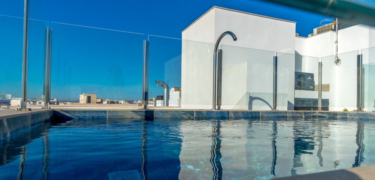 Sale - Apartment / flat -
Torrevieja - Playa Del Cura