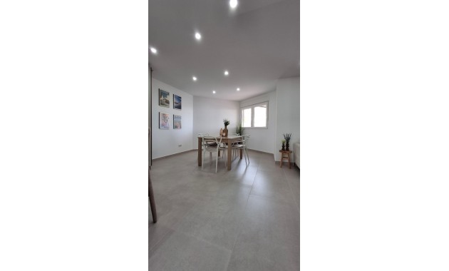 Venta - Apartamento / piso -
Torrevieja - Playa Acequion