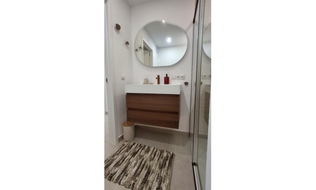 Venta - Apartamento / piso -
Torrevieja - Playa Acequion