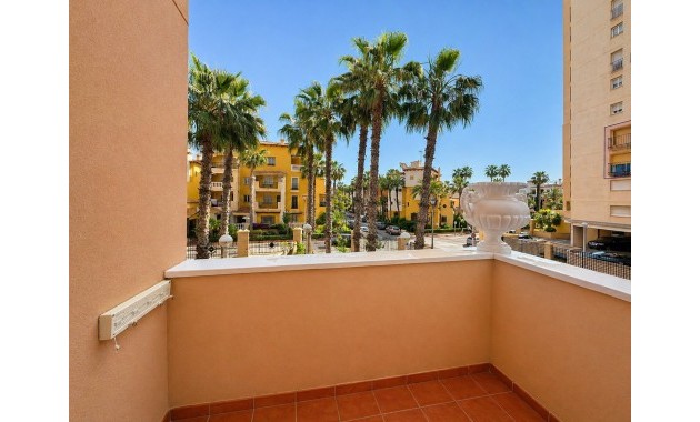 Venta - Apartamento / piso -
Torrevieja - Playa Los Locos