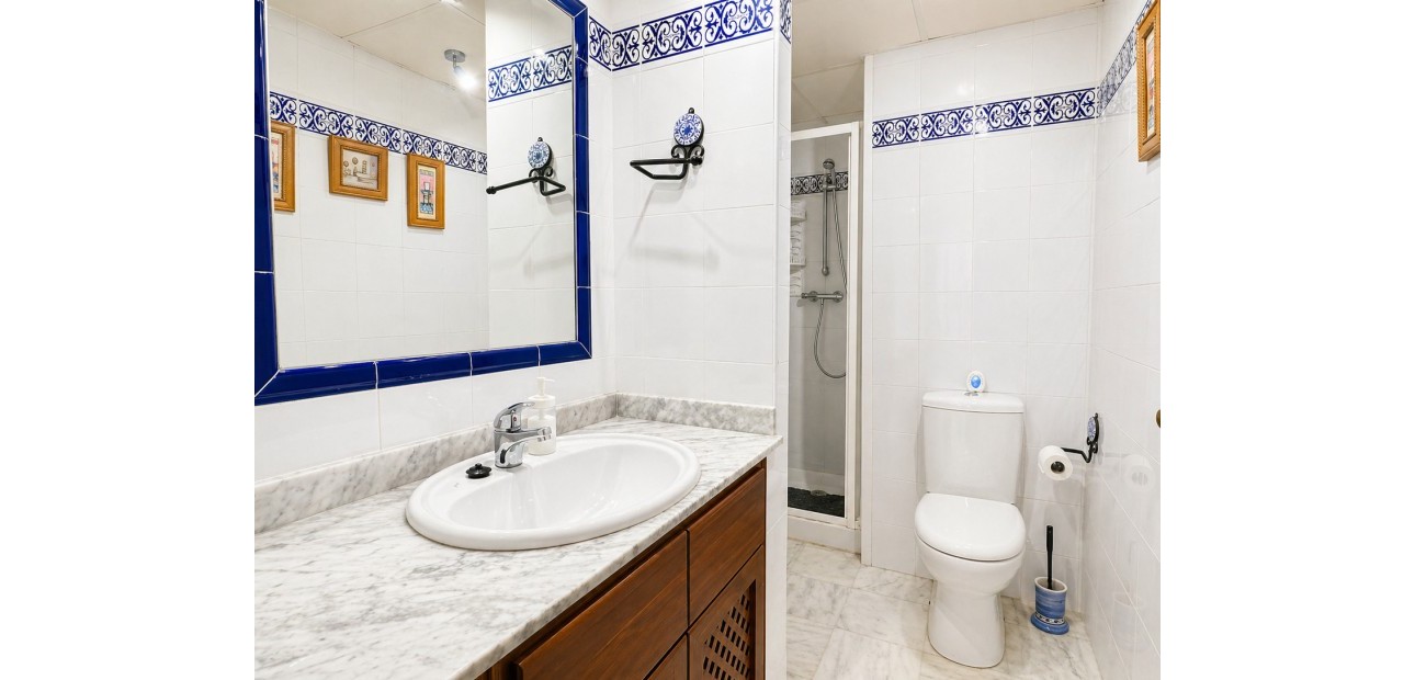 Venta - Apartamento / piso -
Torrevieja - Playa Los Locos
