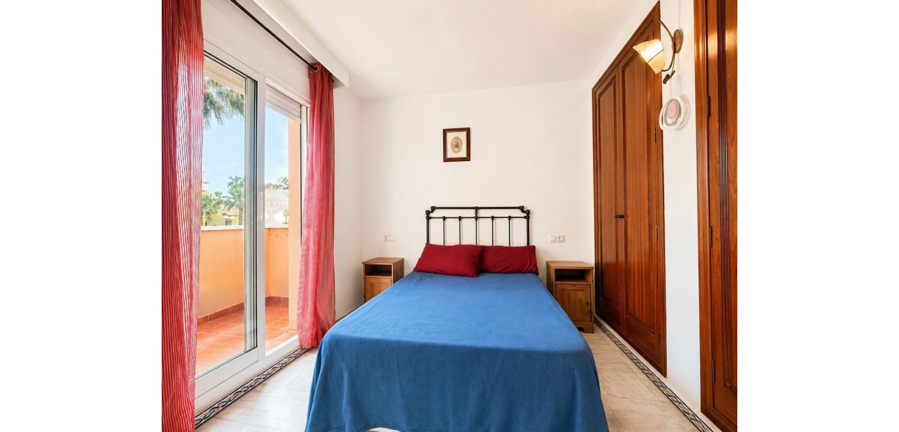 Venta - Apartamento / piso -
Torrevieja - Playa Los Locos