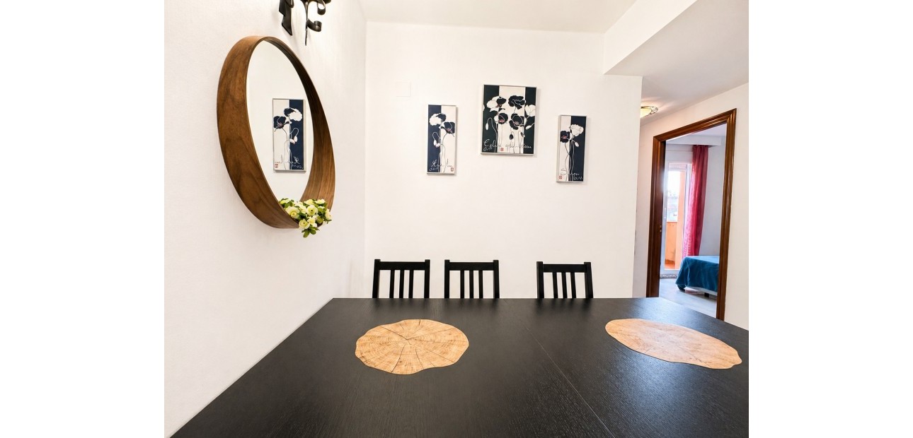 Venta - Apartamento / piso -
Torrevieja - Playa Los Locos