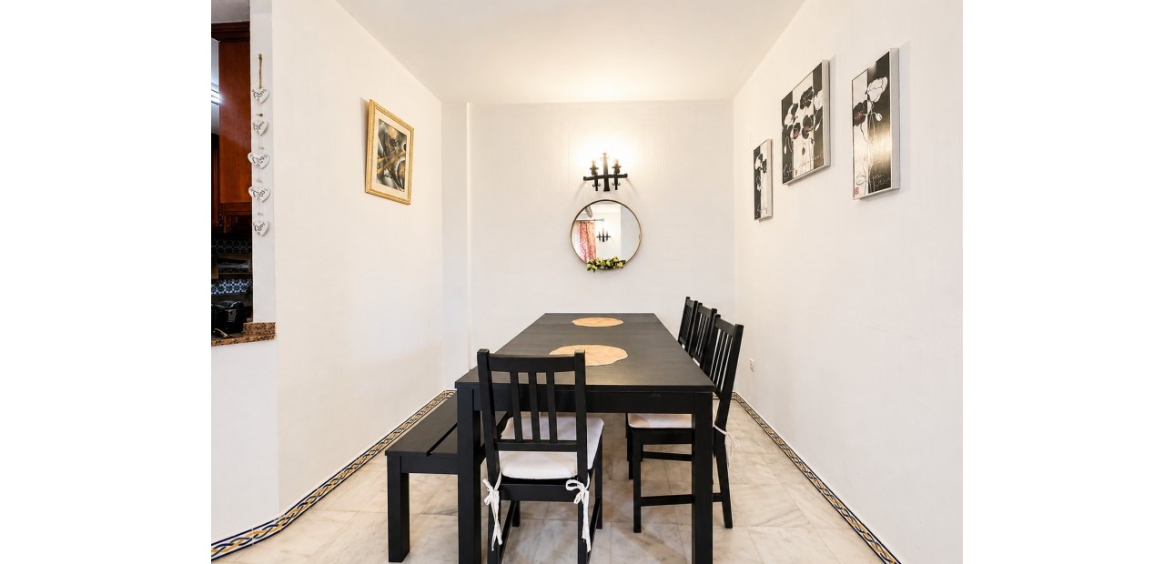 Venta - Apartamento / piso -
Torrevieja - Playa Los Locos