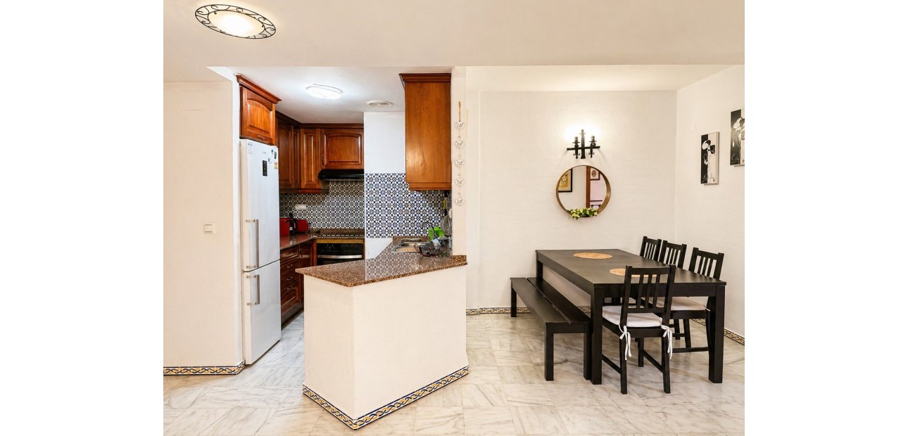 Venta - Apartamento / piso -
Torrevieja - Playa Los Locos