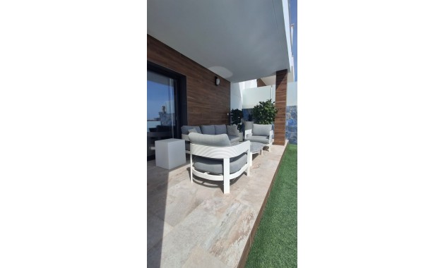 Sale - Detached Villa -
Los Montesinos - Entre Naranjos / Vistabella Golf
