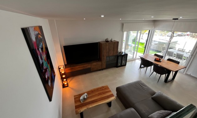 Sale - Detached Villa -
Los Montesinos - Entre Naranjos / Vistabella Golf