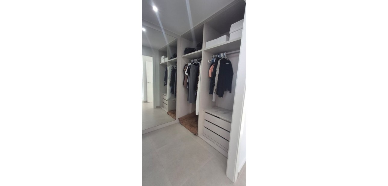 Sale - Detached Villa -
Los Montesinos - Entre Naranjos / Vistabella Golf