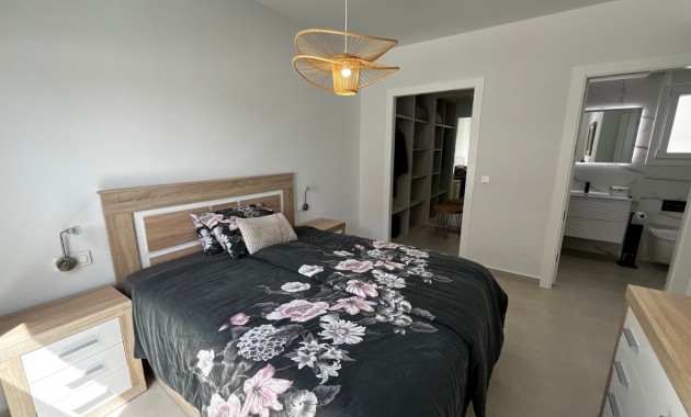 Sale - Detached Villa -
Los Montesinos - Entre Naranjos / Vistabella Golf