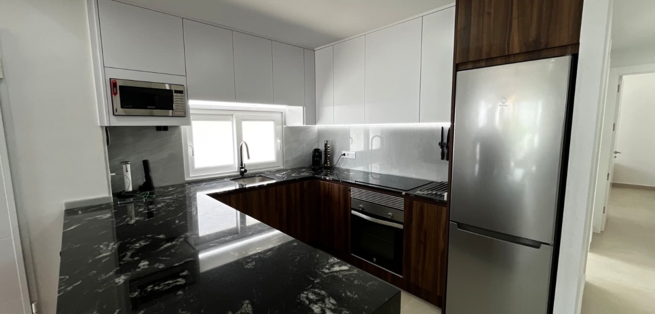 Sale - Detached Villa -
Los Montesinos - Entre Naranjos / Vistabella Golf