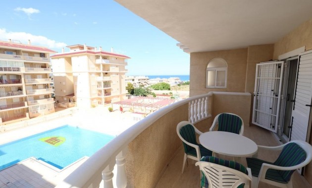 Venta - Apartamento / piso -
Torrevieja - Los Europeos