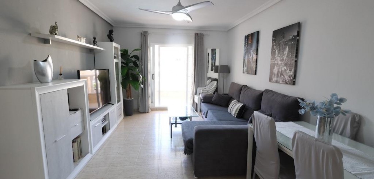 Venta - Apartamento / piso -
Torrevieja - Los Europeos