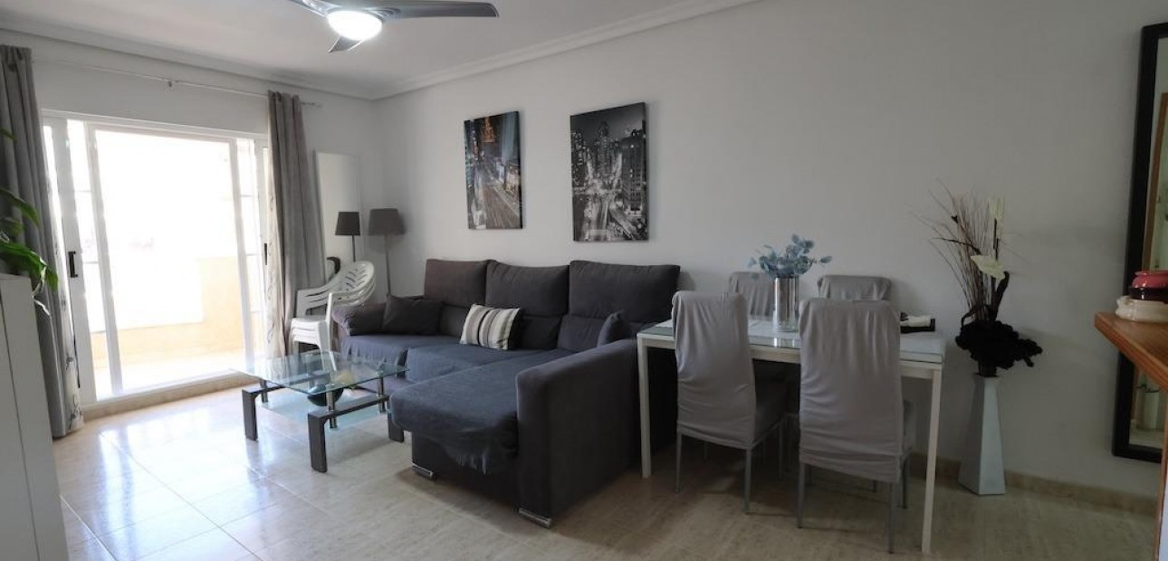 Venta - Apartamento / piso -
Torrevieja - Los Europeos