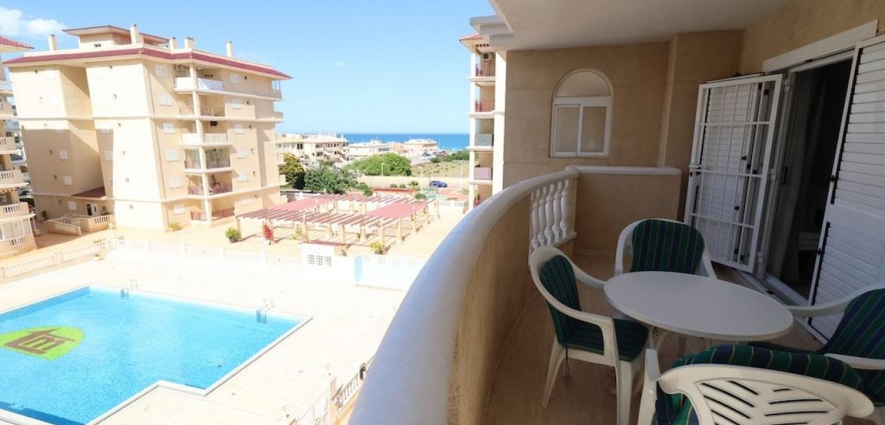 Venta - Apartamento / piso -
Torrevieja - Los Europeos
