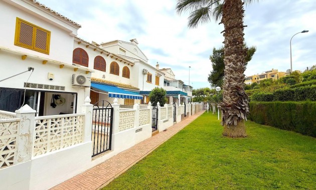 Sale - Bungalow -
Torrevieja - Torre la mata