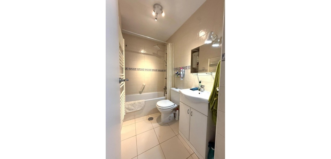 Sale - Bungalow -
Torrevieja - Torre la mata