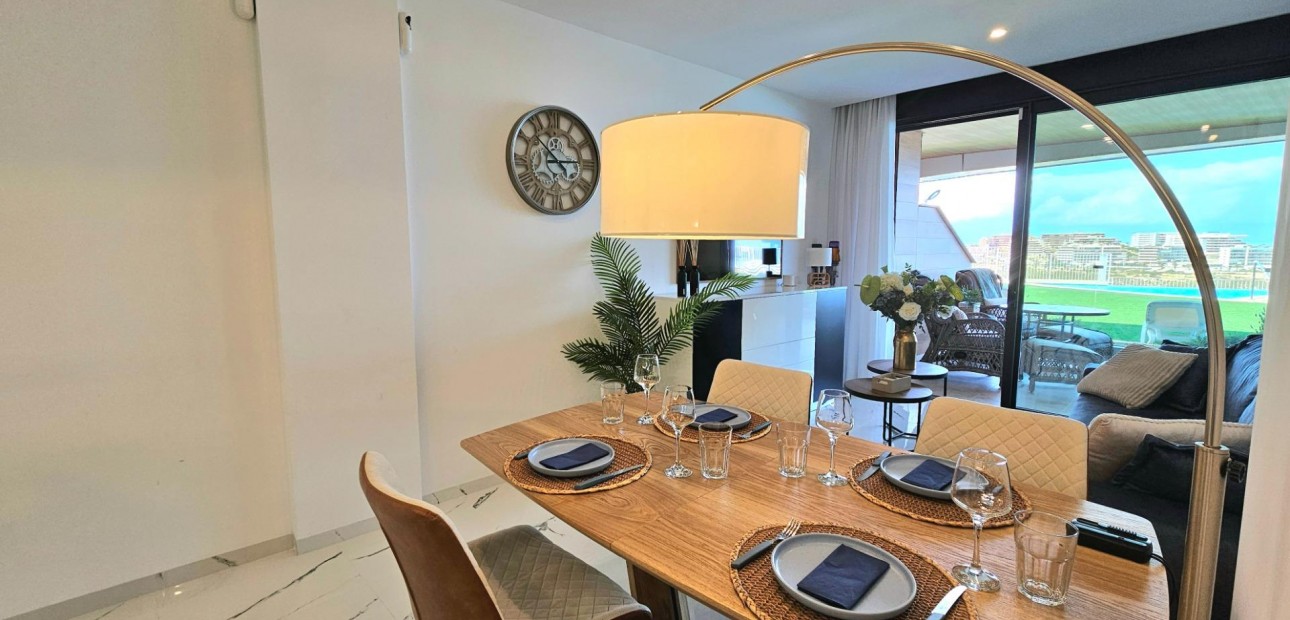 Sale - Apartment / flat -
Gran alacant - Monte y Mar