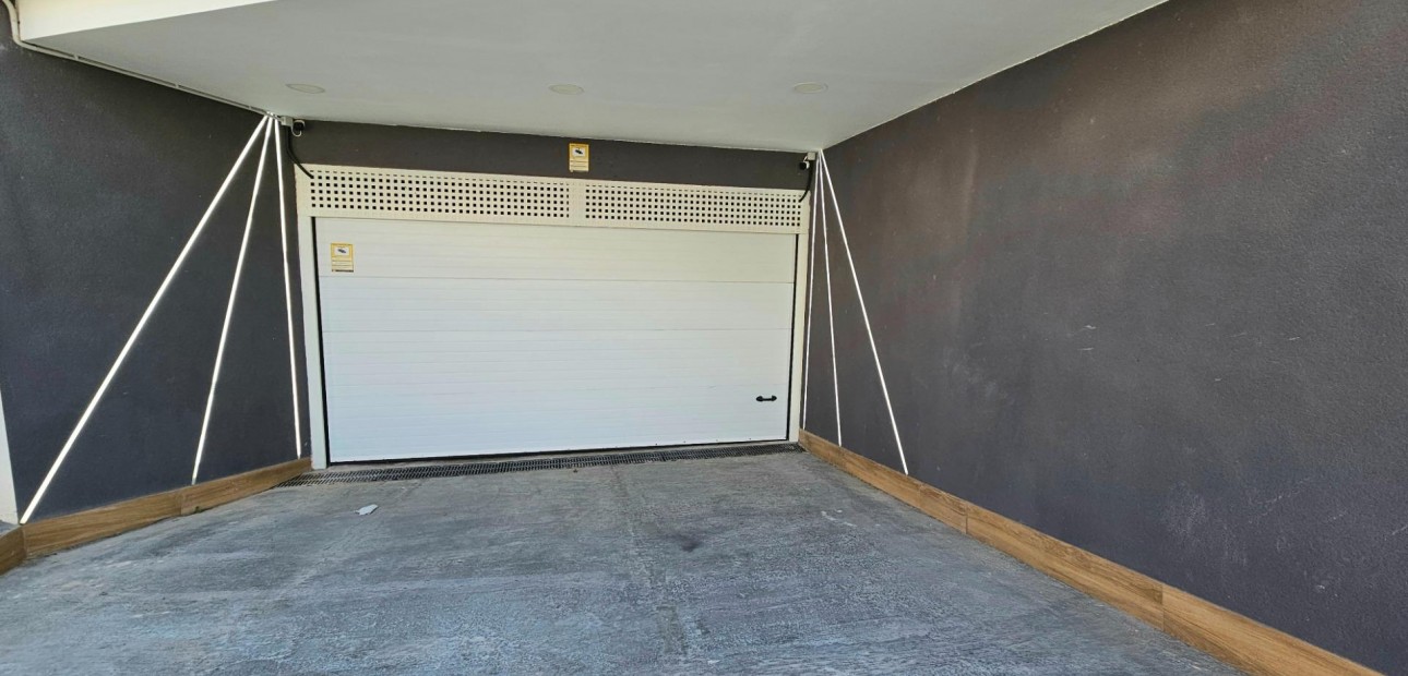 Sale - Apartment / flat -
Gran alacant - Monte y Mar