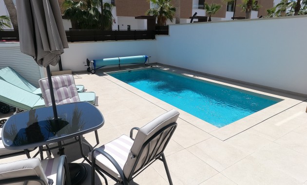 Sale - Detached Villa -
Algorfa - La Finca Golf Resort