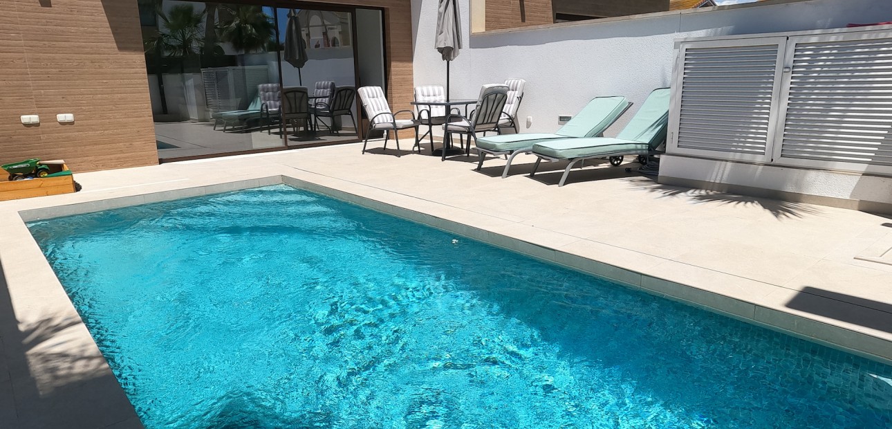 Sale - Detached Villa -
Algorfa - La Finca Golf Resort