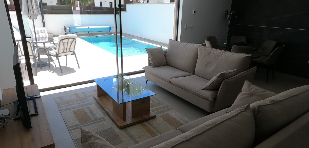 Sale - Detached Villa -
Algorfa - La Finca Golf Resort