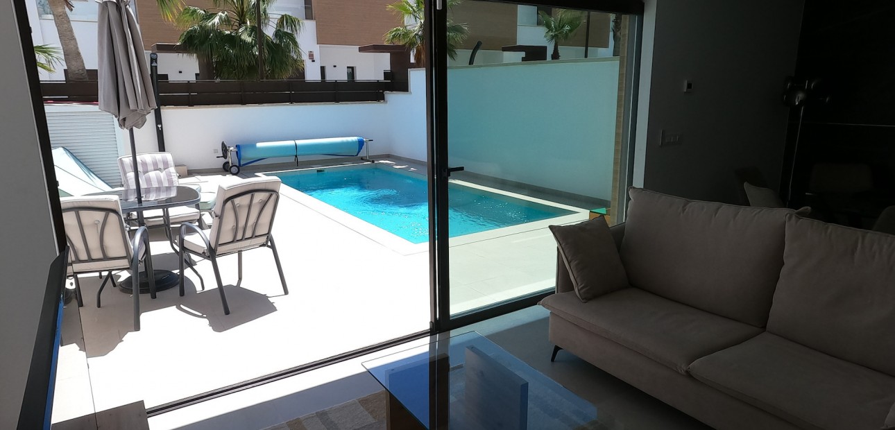 Sale - Detached Villa -
Algorfa - La Finca Golf Resort