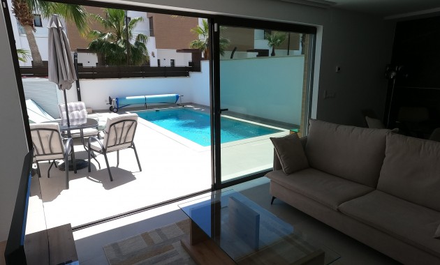 Sale - Detached Villa -
Algorfa - La Finca Golf Resort