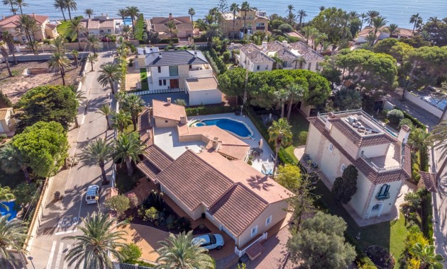 Sale - Detached Villa -
Orihuela Costa - Cabo Roig