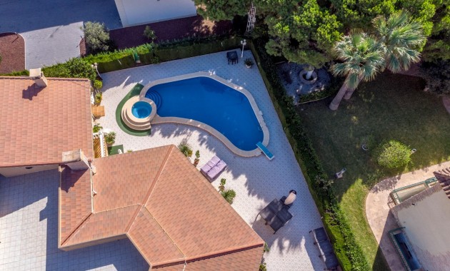 Sale - Detached Villa -
Orihuela Costa - Cabo Roig