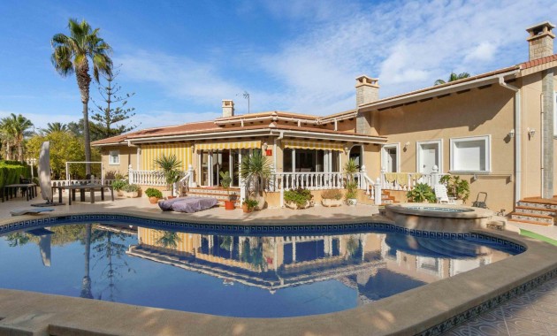 Sale - Detached Villa -
Orihuela Costa - Cabo Roig