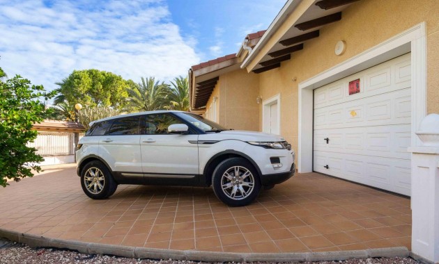Sale - Detached Villa -
Orihuela Costa - Cabo Roig