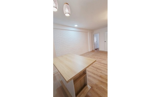 Herverkoop - Appartement / flat -
Torrevieja - Torrevieja - Centre