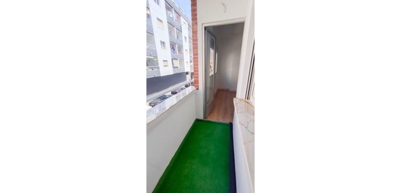 Herverkoop - Appartement / flat -
Torrevieja - Torrevieja - Centre