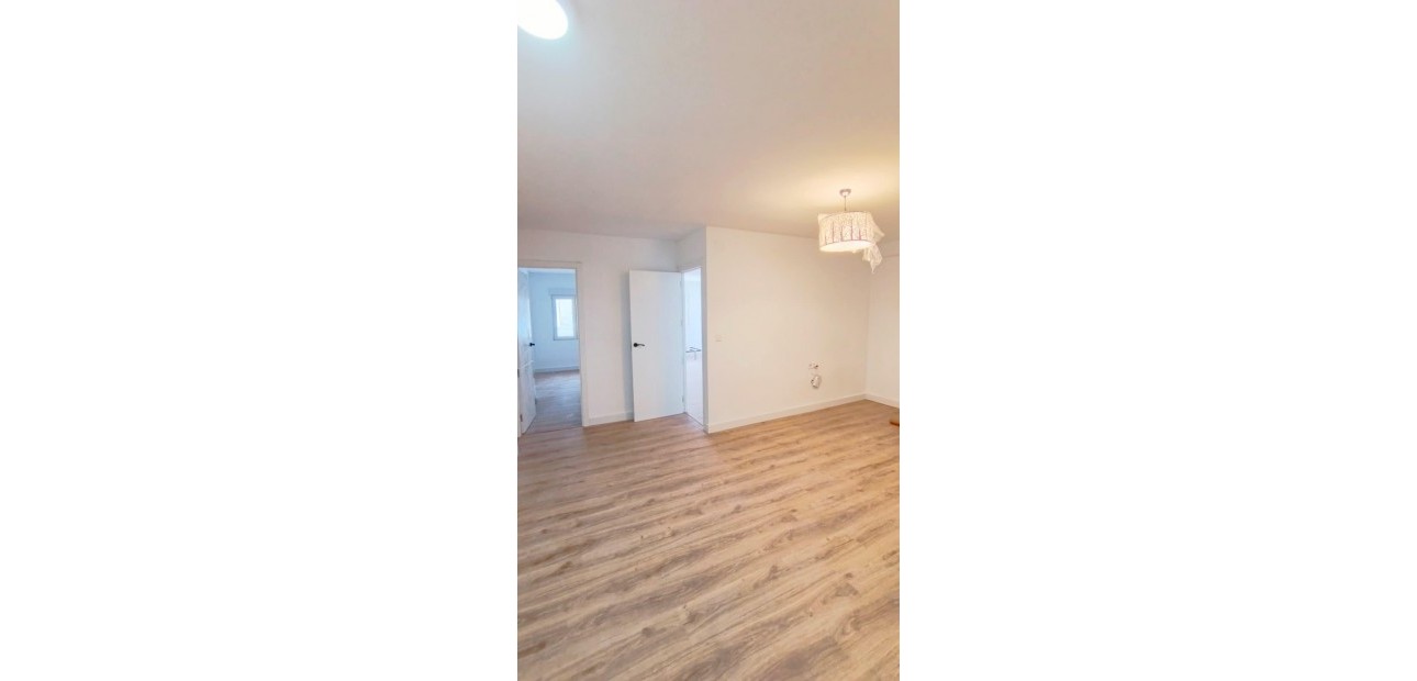 Herverkoop - Appartement / flat -
Torrevieja - Torrevieja - Centre