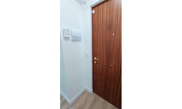 Herverkoop - Appartement / flat -
Torrevieja - Torrevieja - Centre