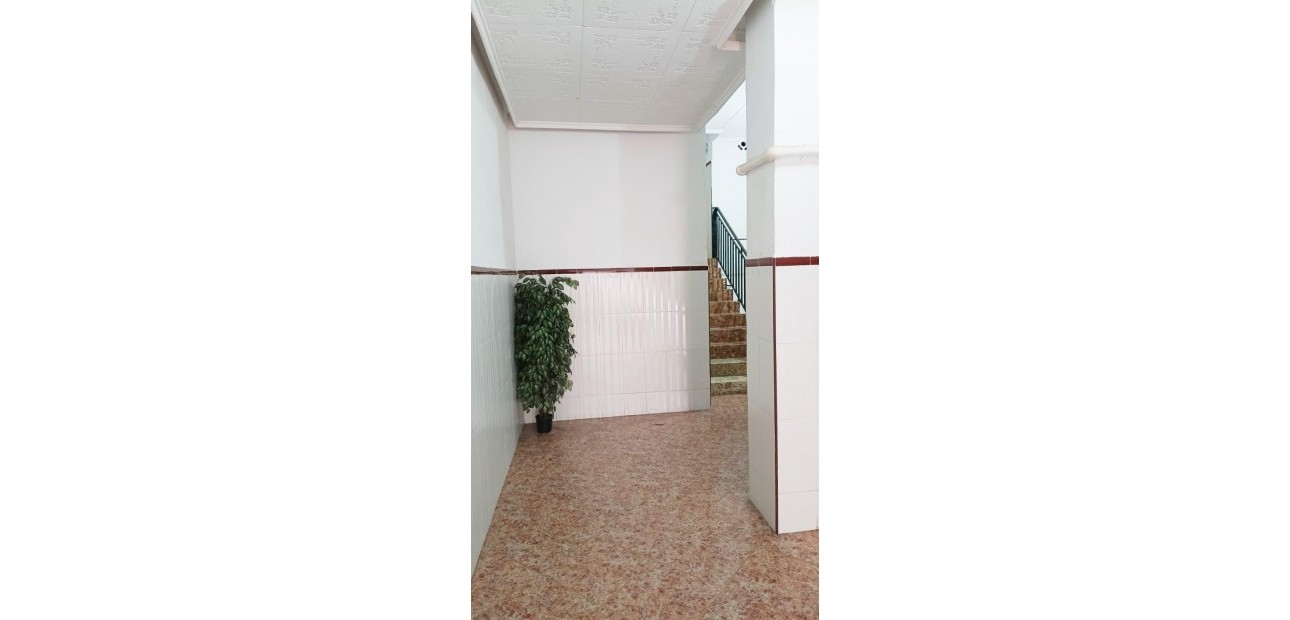 Herverkoop - Appartement / flat -
Torrevieja - Torrevieja - Centre
