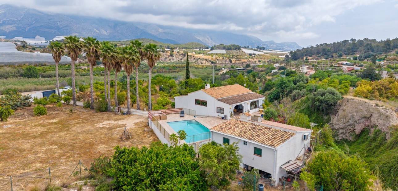 Sale - Country Property -
La Nucia - La Nucia - Country