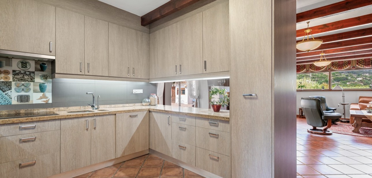 Sale - Country Property -
La Nucia - La Nucia - Country