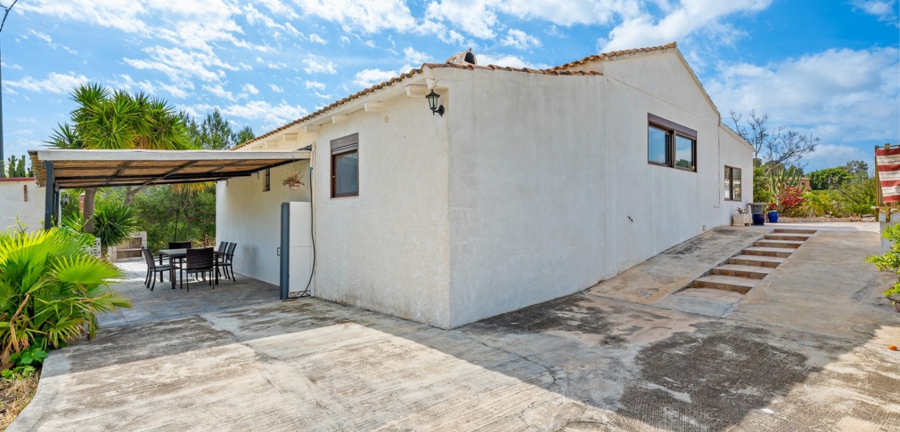 Sale - Country Property -
La Nucia - La Nucia - Country